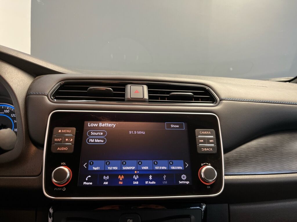 Nissan Leaf 2019 Musta