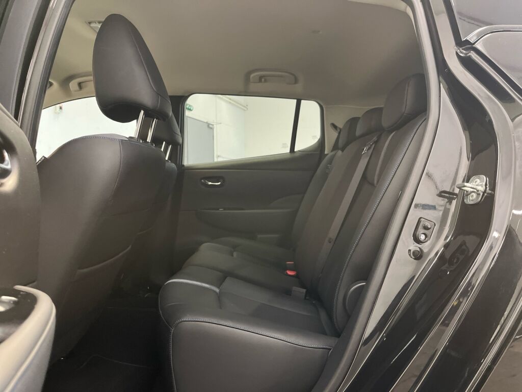 Nissan Leaf 2019 Musta