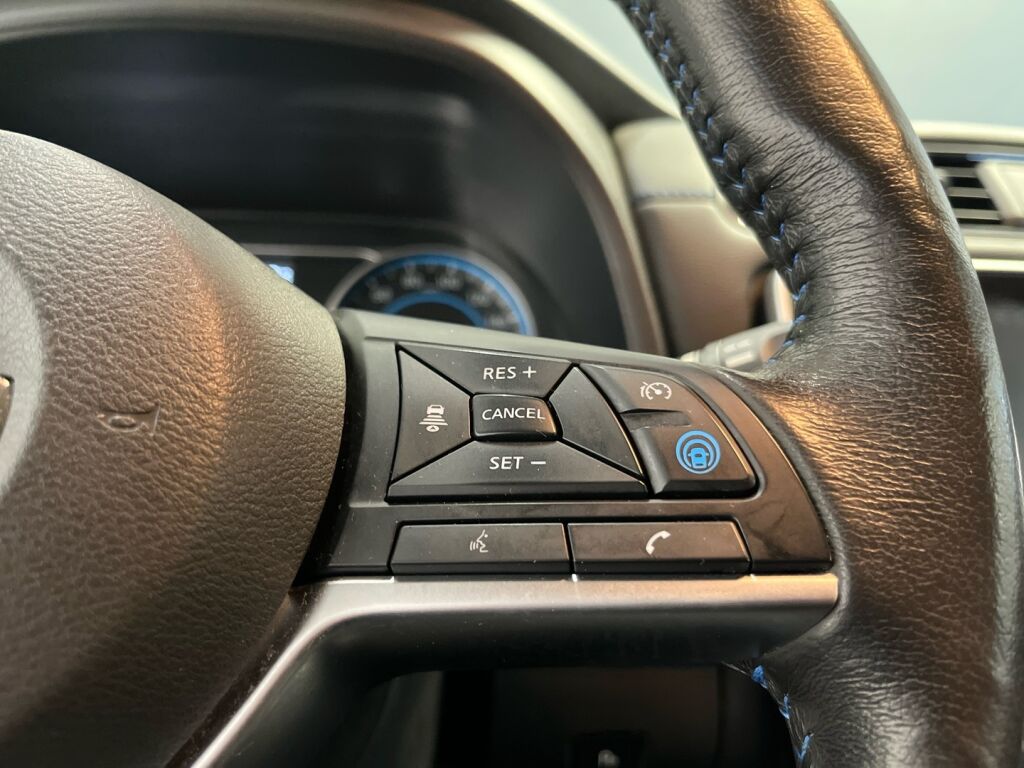 Nissan Leaf 2019 Musta