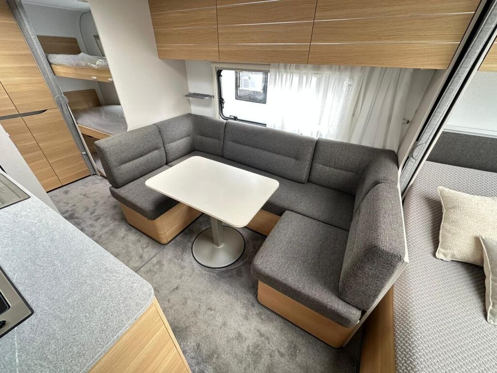 Adria ADORA 2025 Valkoinen