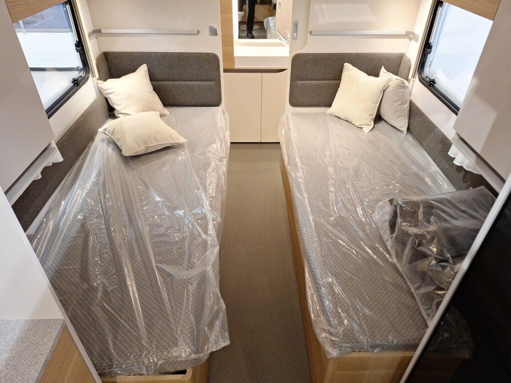 Adria ADORA 2025 Valkoinen