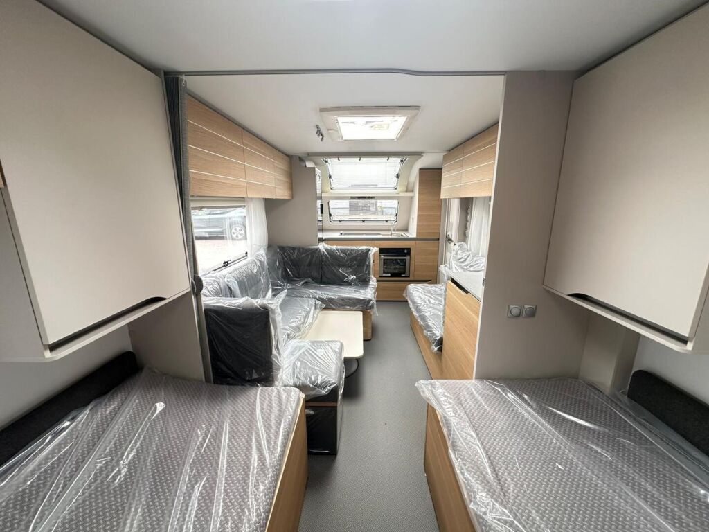 Adria ADORA 2025 Valkoinen