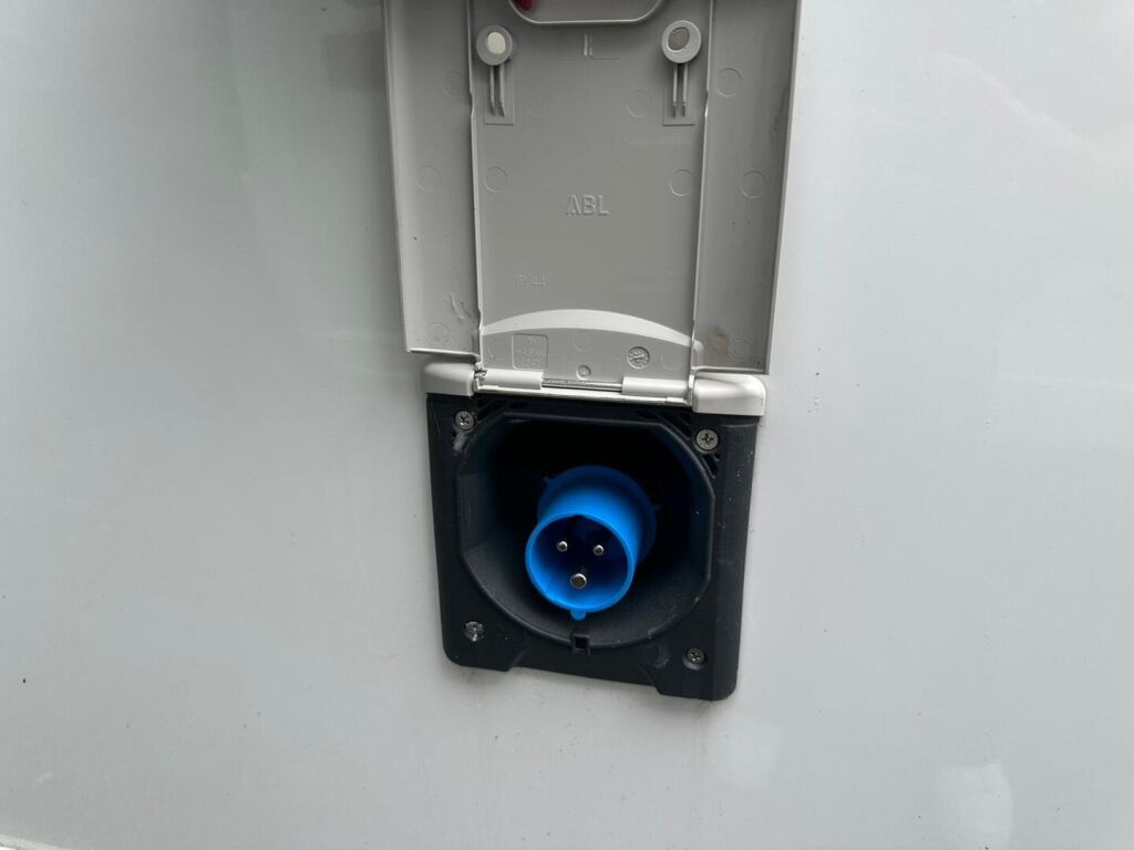 Adria ADORA 2025 Valkoinen