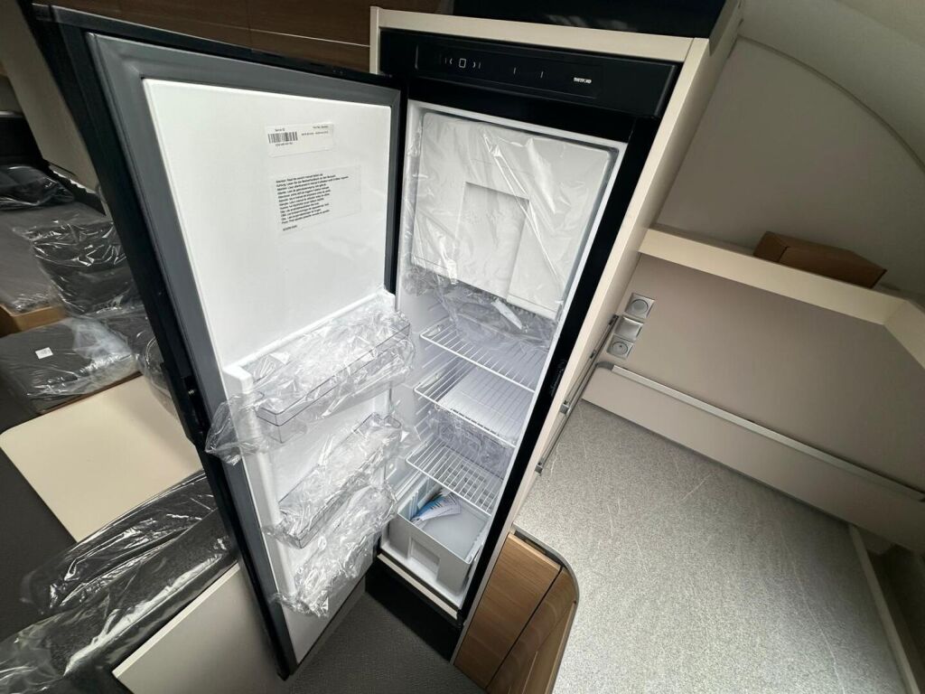 Adria ADORA 2025 Valkoinen