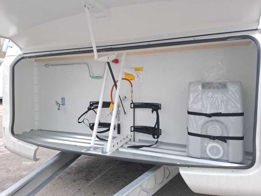 Adria ALTEA 2025 Valkoinen