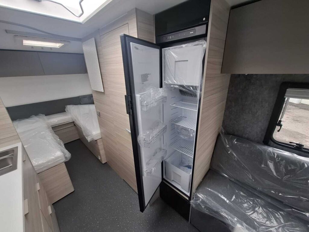 Adria ALTEA 2025 Valkoinen