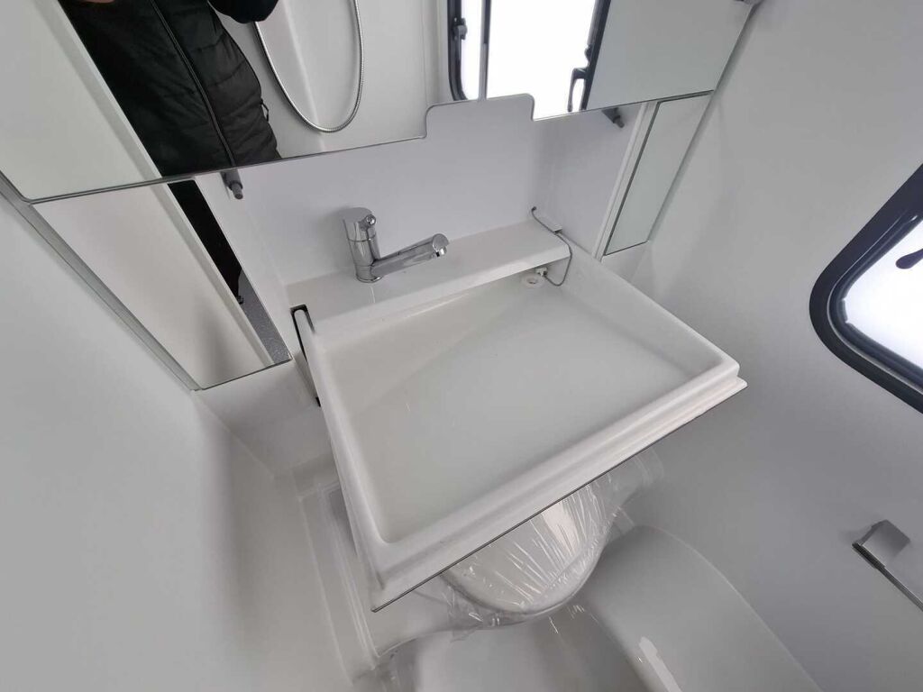 Adria ALTEA 2025 Valkoinen