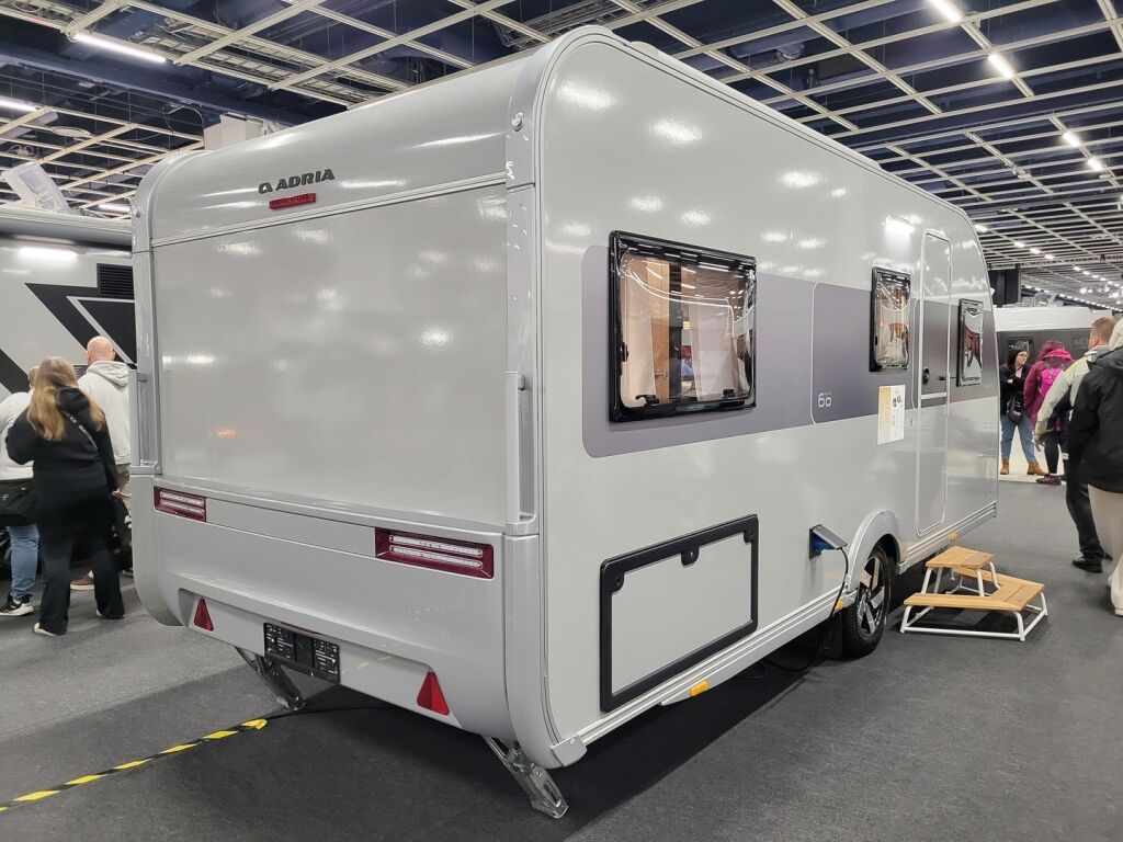 Adria ALTEA 2026 Harmaa