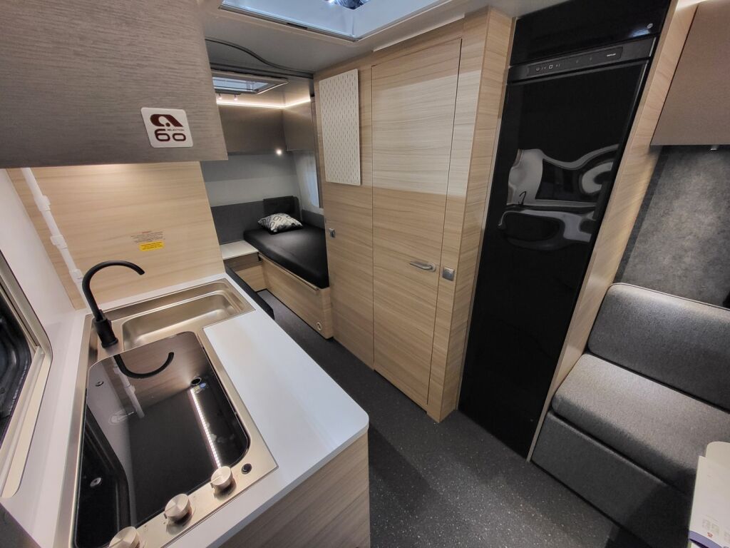 Adria ALTEA 2026 Harmaa