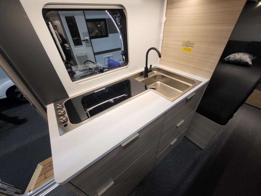 Adria ALTEA 2026 Harmaa