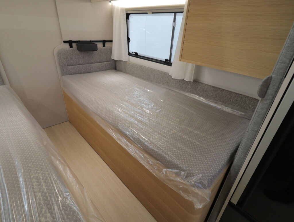 Adria ADORA 2026 Valkoinen