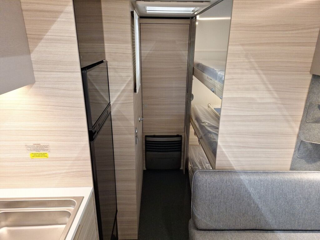 Adria ALTEA 552 PK 2026 Harmaa