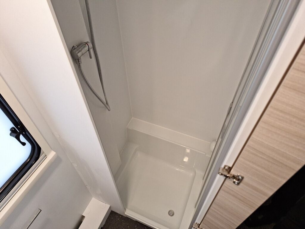 Adria ALTEA 552 PK 2026 Harmaa