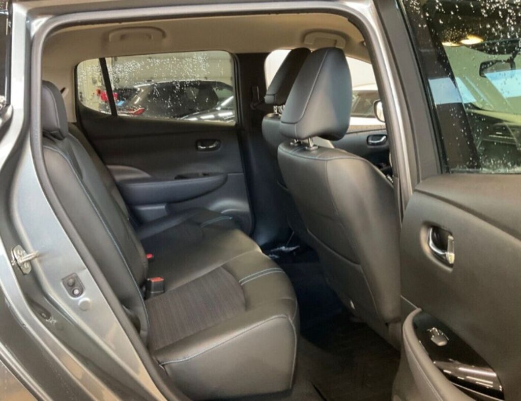 Nissan Leaf 2021 Harmaa