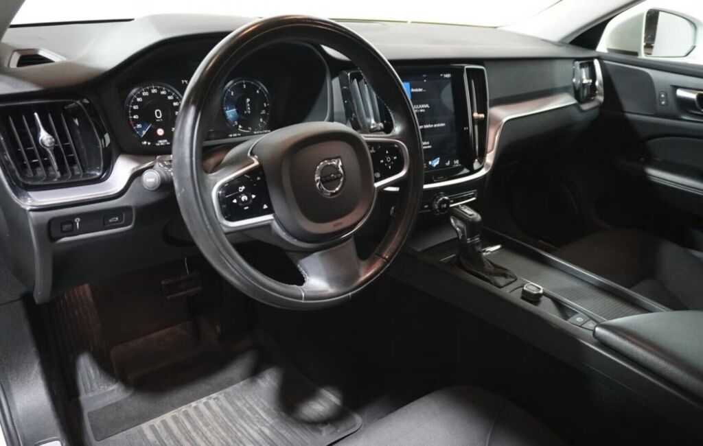 Volvo V60 Cross Country 2019 Valkoinen