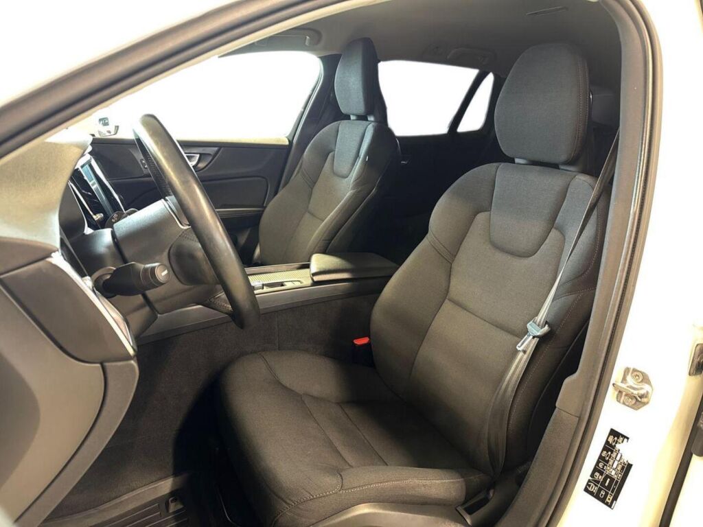 Volvo V60 Cross Country 2019 Valkoinen