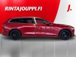 Volvo V60 2019 Punainen