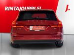 Volvo V60 2019 Punainen