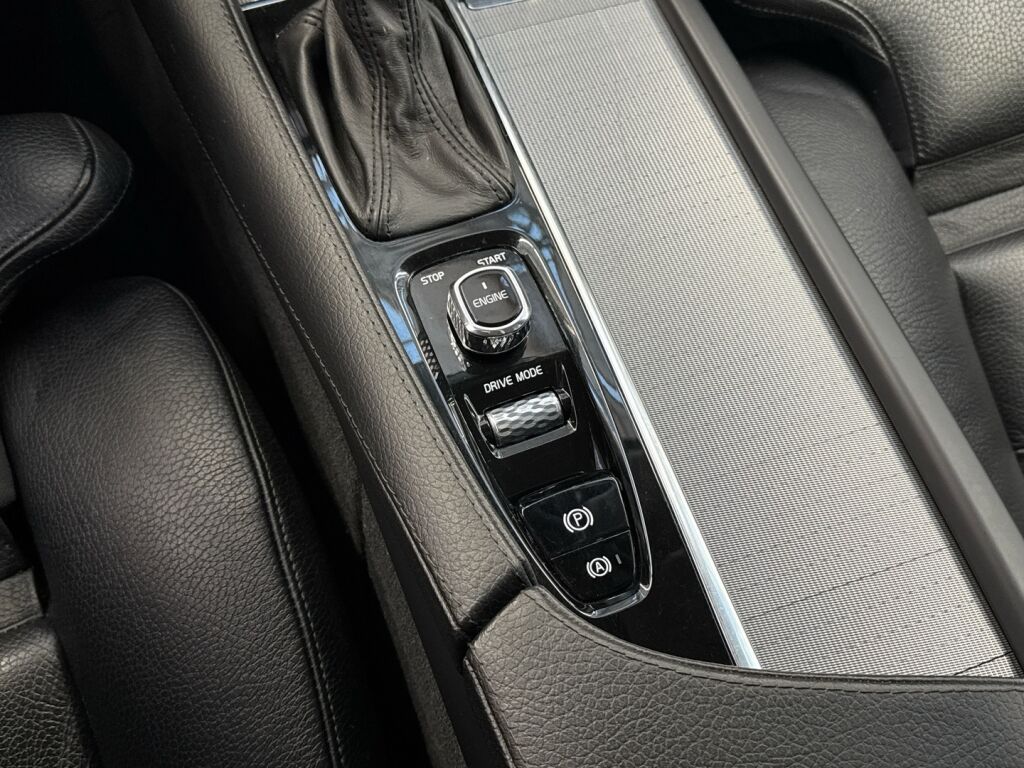 Volvo XC90 2016 met. beige