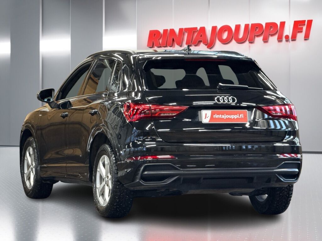Audi Q3 2022 0