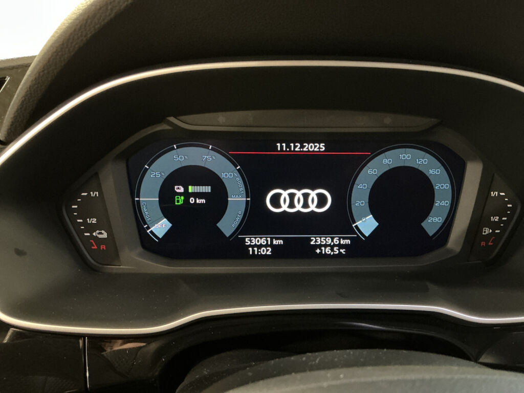 Audi Q3 2022 0