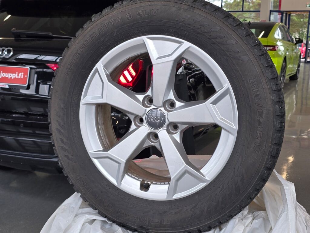 Audi Q3 2022 0