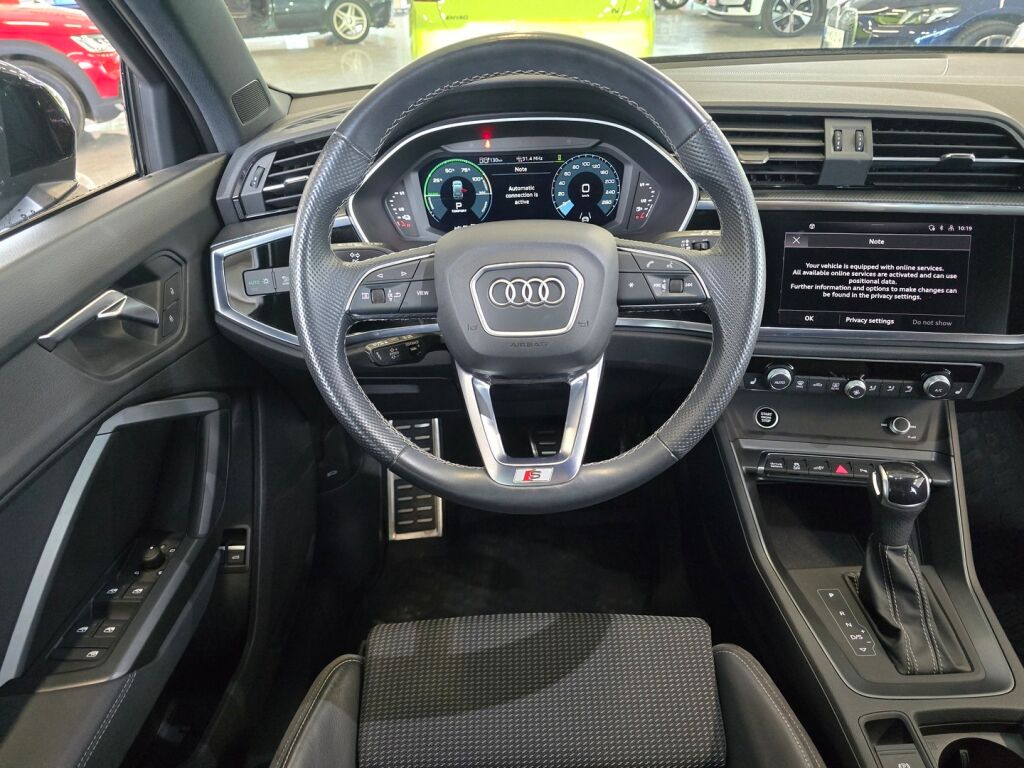 Audi Q3 2022 0