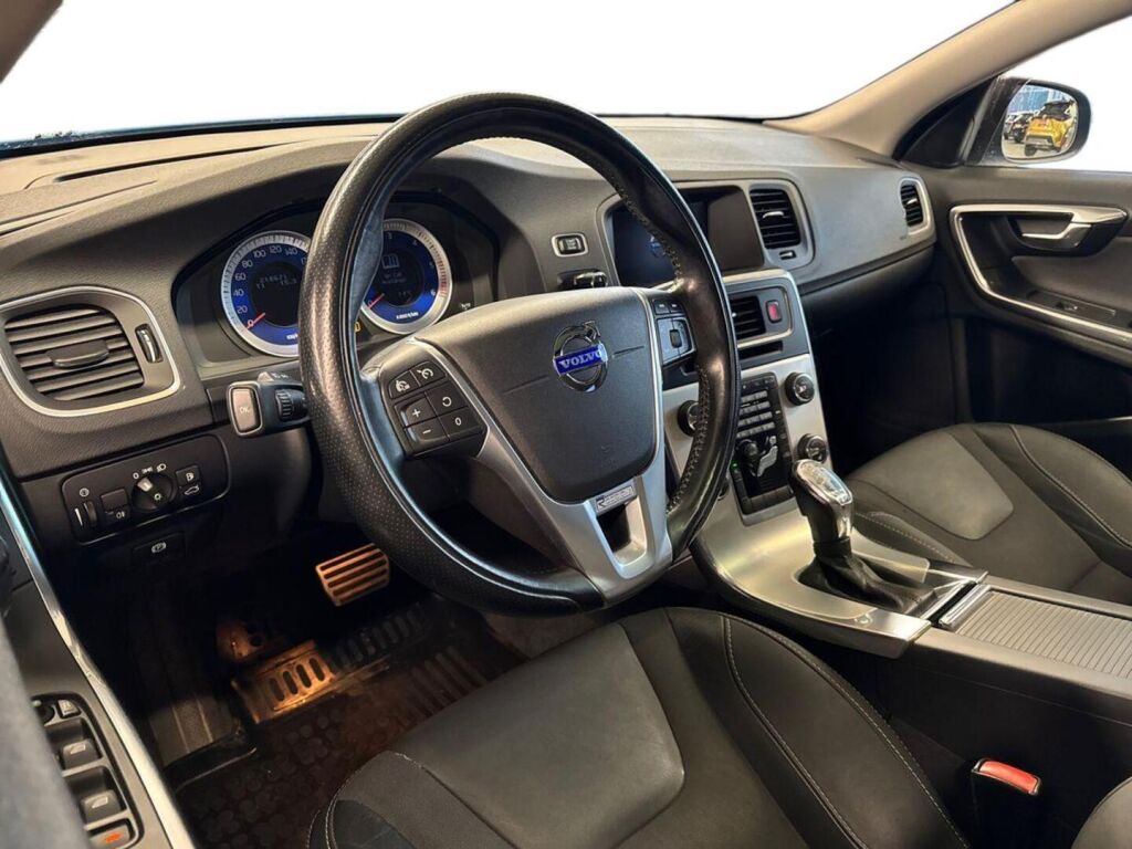 Volvo V60 2013 Sininen