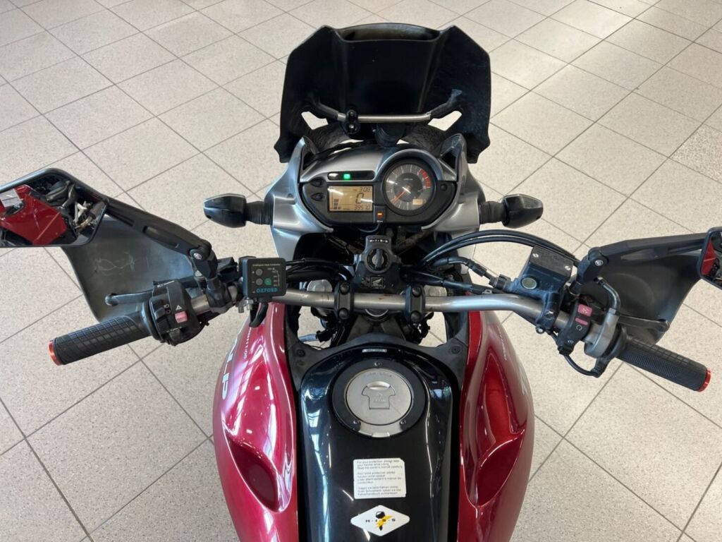 Honda XL 2008 Musta