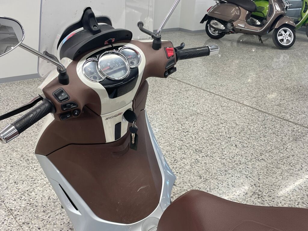 Piaggio Beverly 2012 