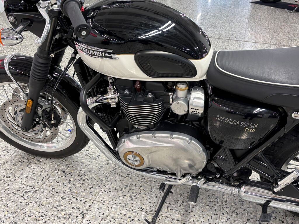 Triumph BONNEVILLE 2025 