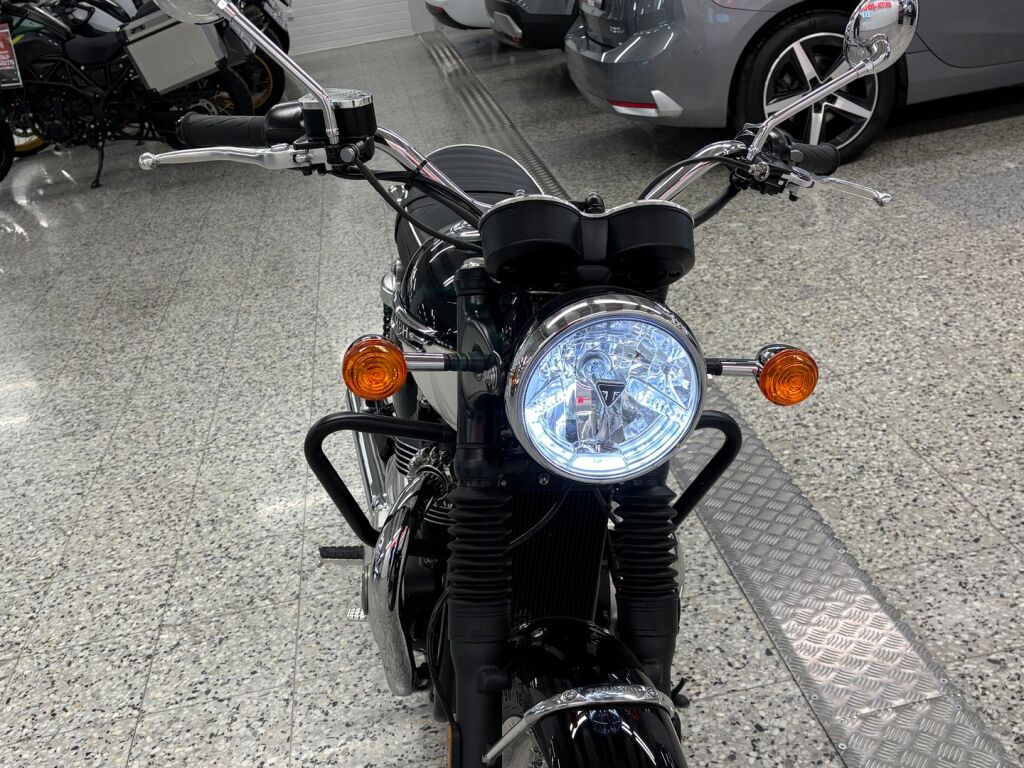 Triumph BONNEVILLE 2025 