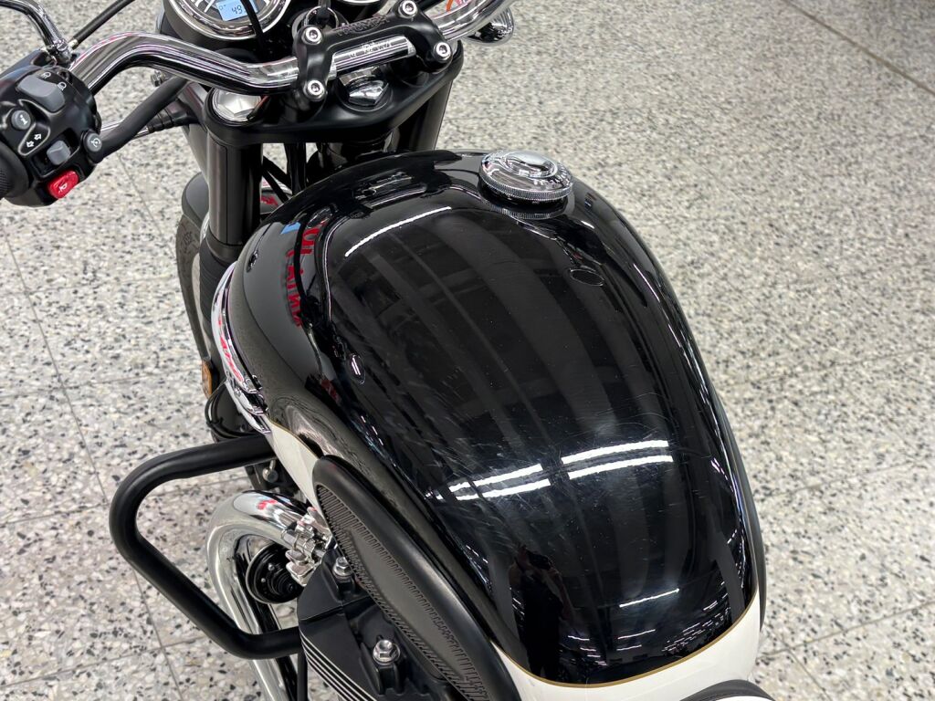 Triumph BONNEVILLE 2025 
