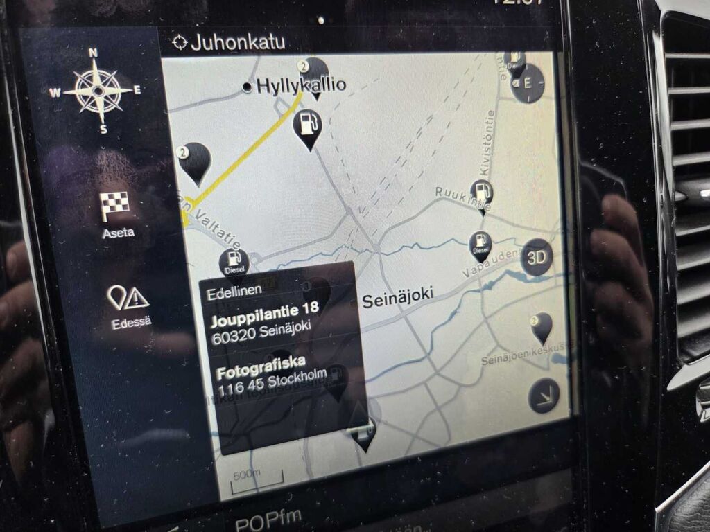 Volvo XC90 2017 Musta