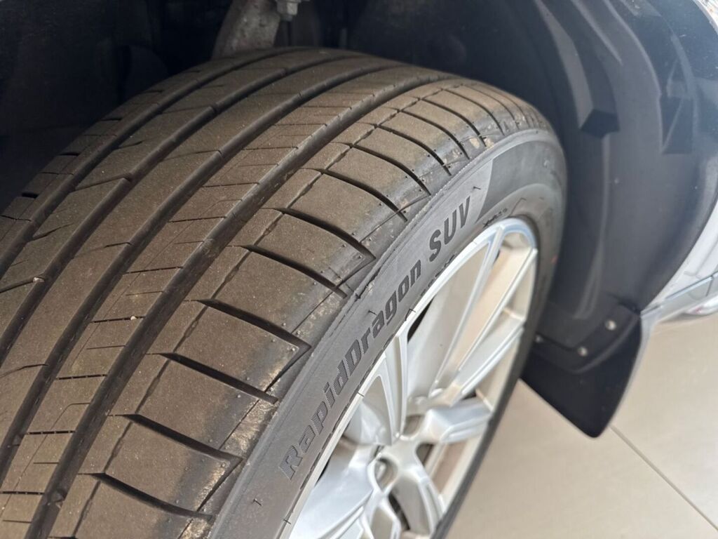 Volvo XC90 2017 Musta