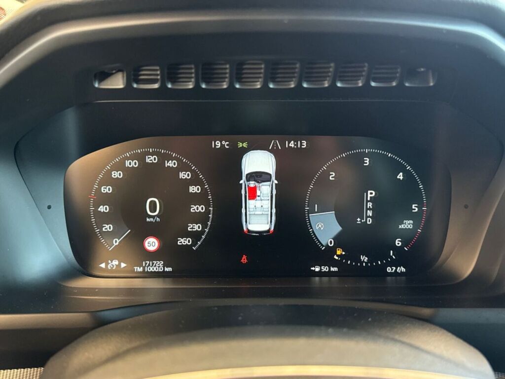 Volvo XC90 2017 Musta