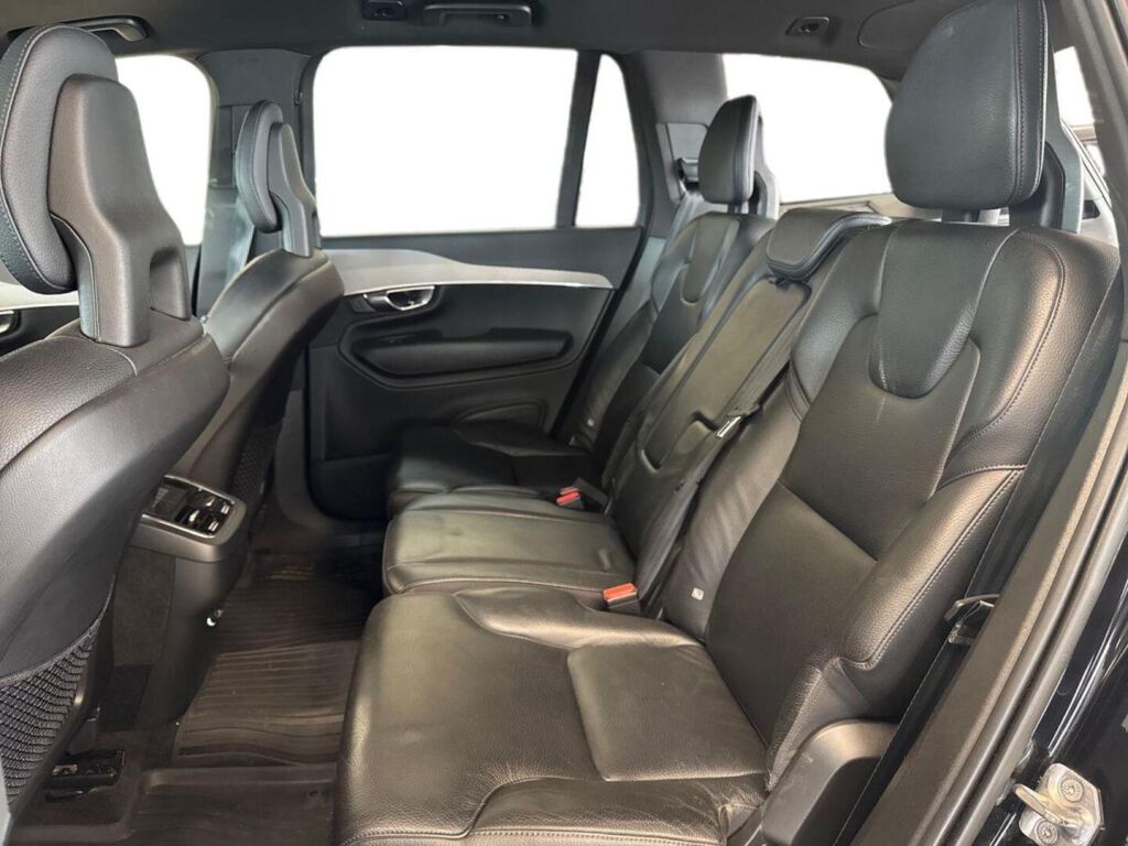 Volvo XC90 2017 Musta