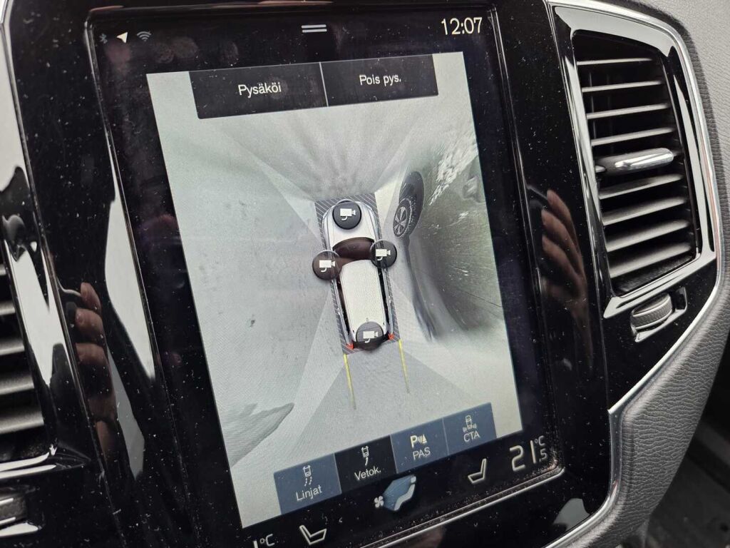 Volvo XC90 2017 Musta