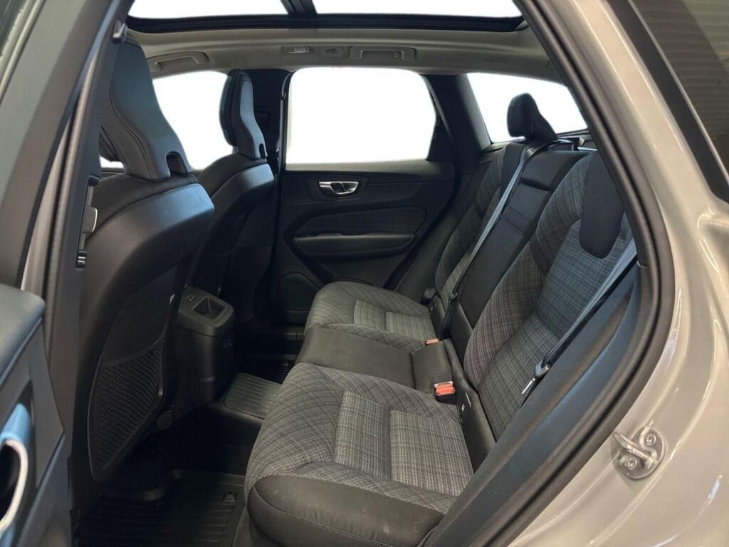 Volvo XC60 2025 Hopea