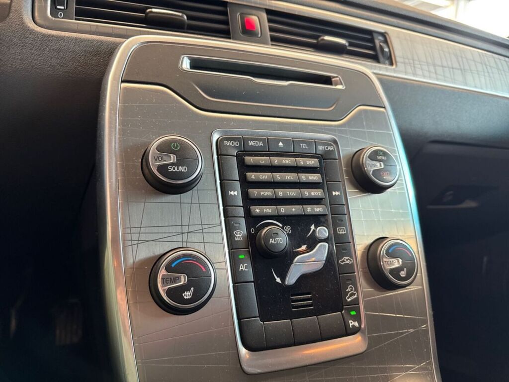 Volvo XC70 2014 Pronssi