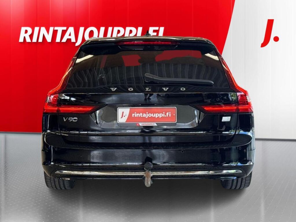 Volvo V90 2023 Musta