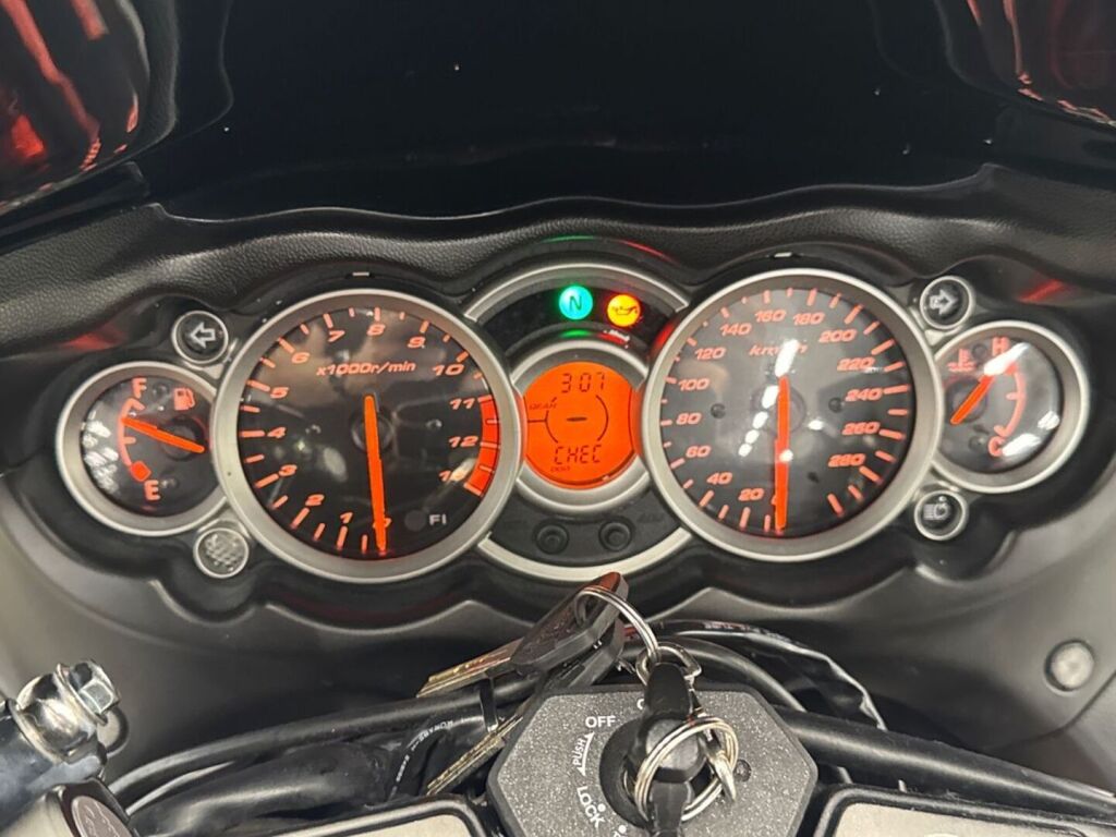 Suzuki GSX 2011 