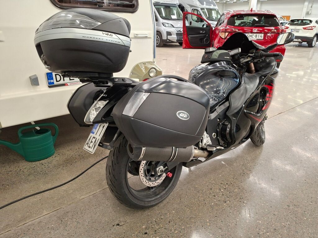 Suzuki GSX 2011 