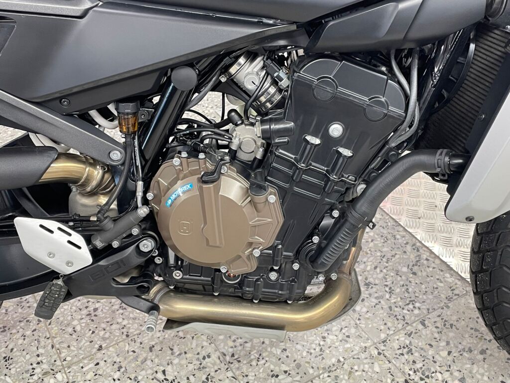 Husqvarna SVARTPILEN 2024 