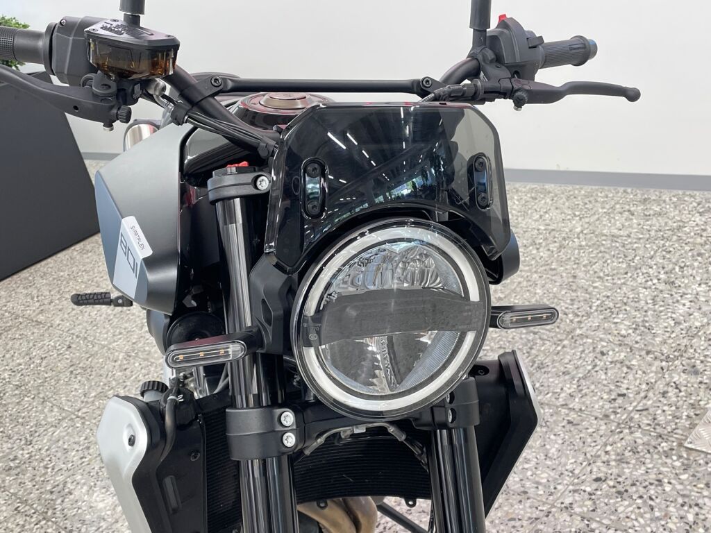 Husqvarna SVARTPILEN 2024 