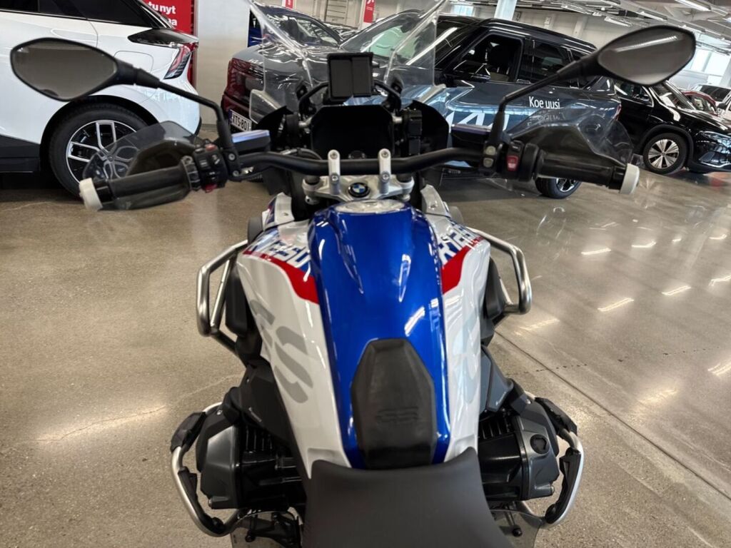BMW R 2019 moniväri