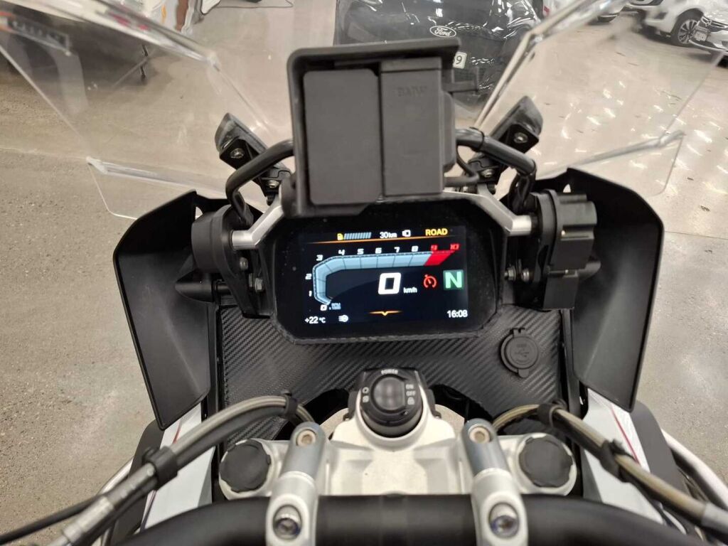 BMW R 2019 moniväri