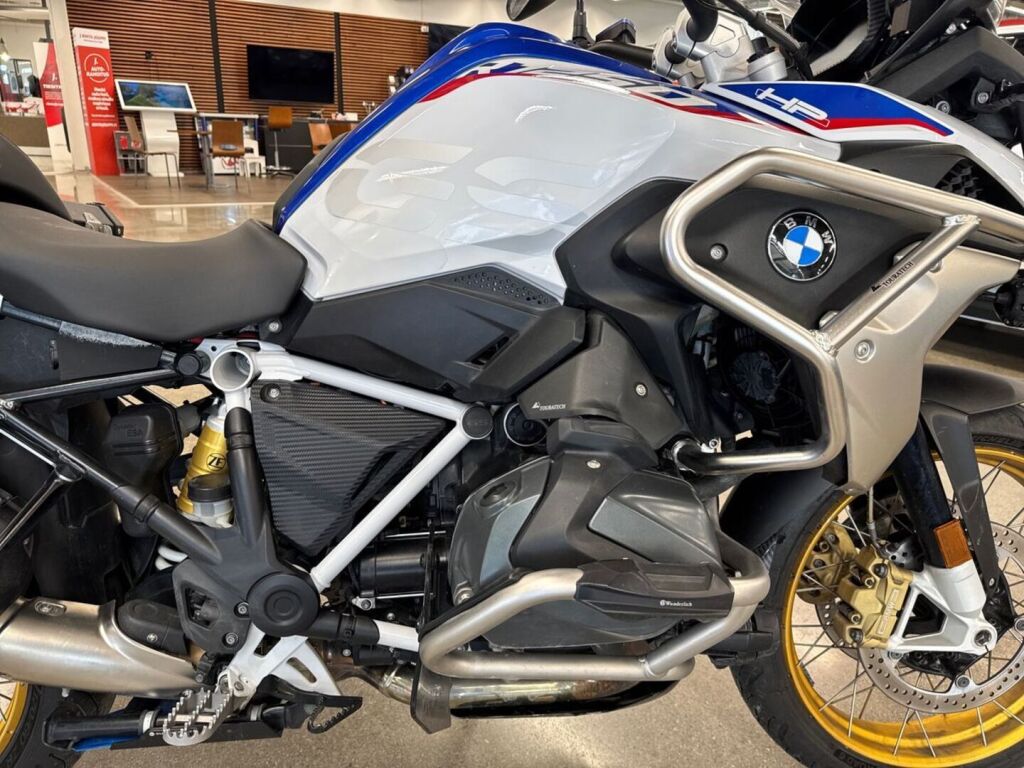 BMW R 2019 moniväri