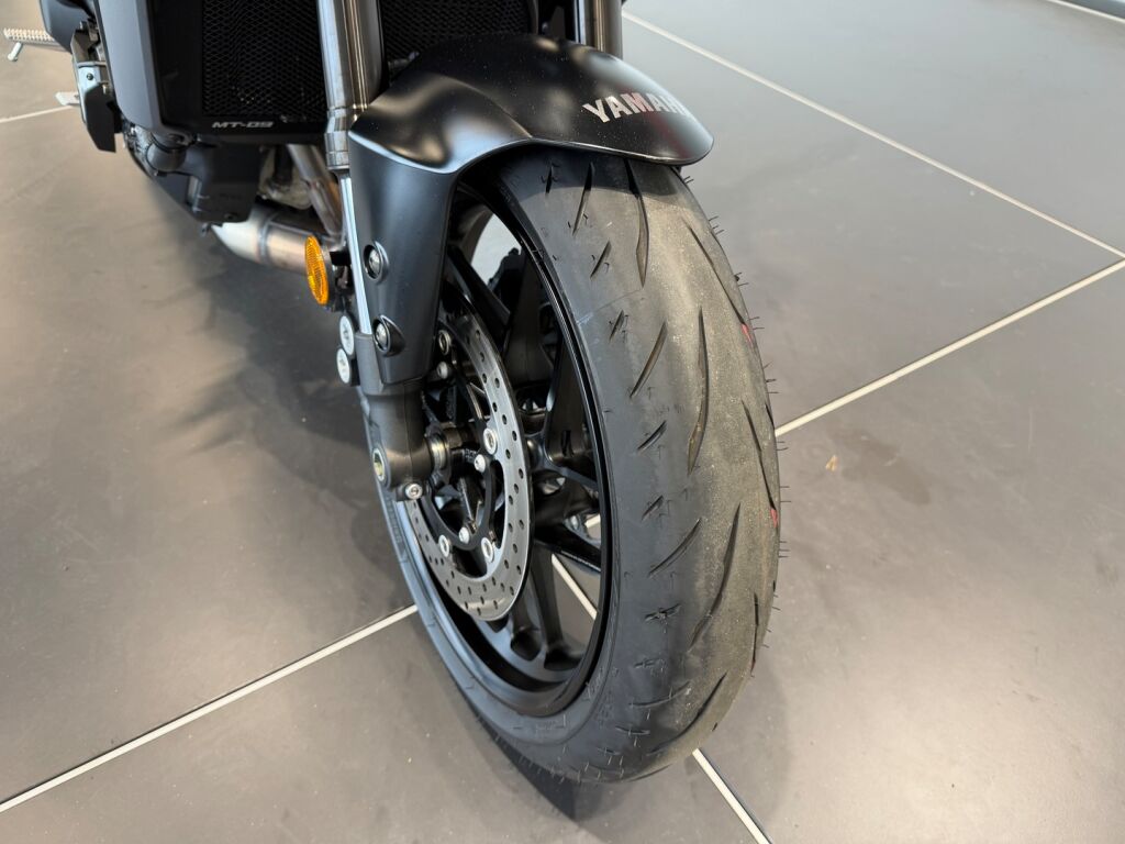 Yamaha MT-09 2025 