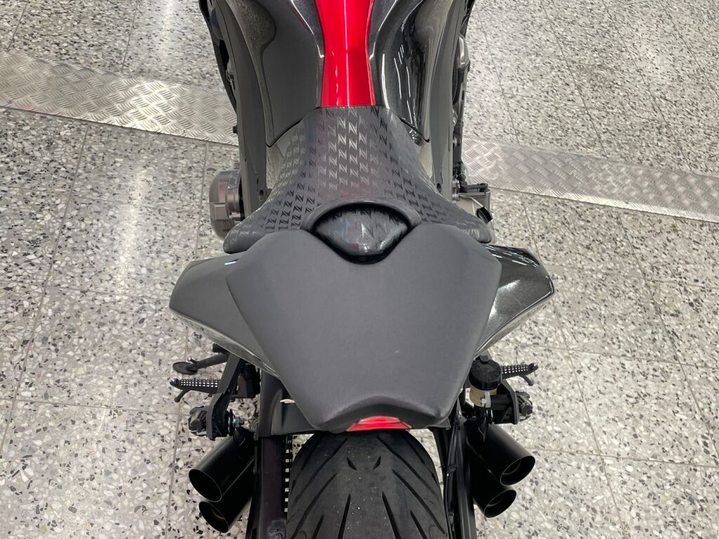 Kawasaki Z 2015 Harmaa